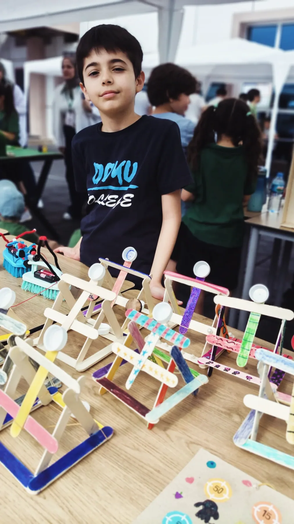 DOKUFEST'te sergilenen mühendislik temalı öğrenci maketi